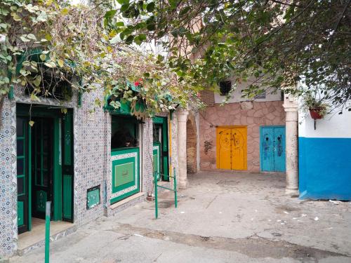 Hotel Marhaba - Beb Bhar Tunis in Place du Gouvernement