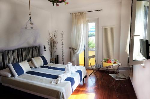 Vistazzurra B&B - Offagna Vistazzurra B&B - Offagna