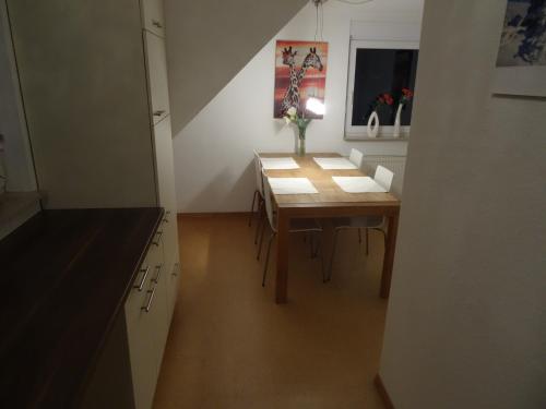設施, Ferienwohnung Strunz Backnang ruhig zentrumsnah & S-Bahn in 巴克南