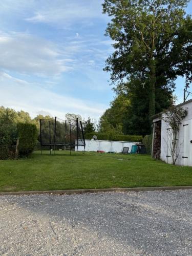Peldbaseins, Gîte LA ROUCHERIE bis (Gite LA ROUCHERIE bis) in Lottinghen