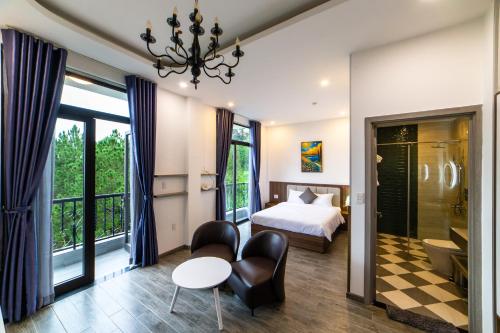 room detail thumbnail 0