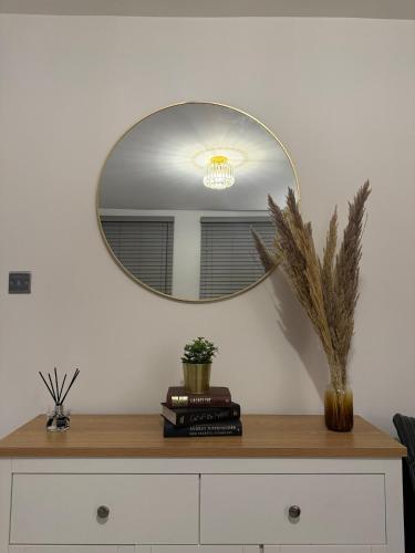 Cosy Greenwich Flat Near -Cutty Sark River & Park - image 11