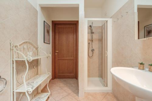 Residence Terme di Casteldoria - Appartamenti Rebirth Hospitality - Tap to explore photos