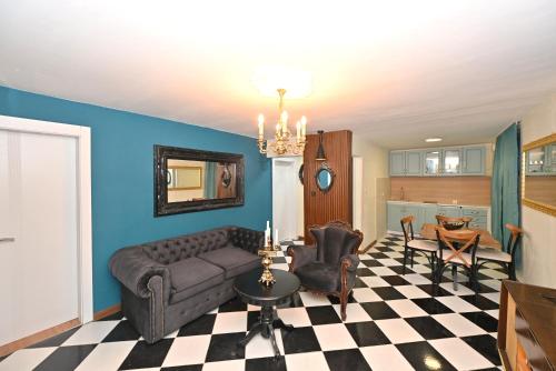 Two bedroom Vintage apartment