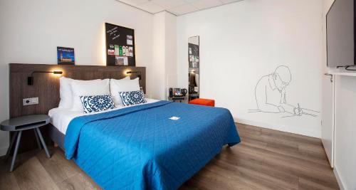 room detail thumbnail 1