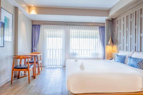 room detail thumbnail 0