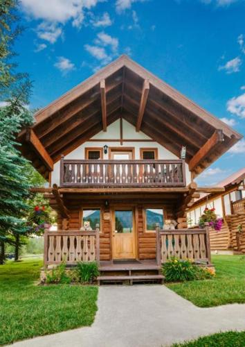 大北方度假屋（山林小屋） (Great Northern Resort) in 西冰河(蒙大拿州）