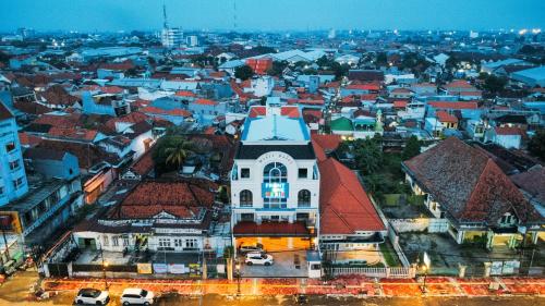 Front One Hotel Mesir Surabaya - Surabaya