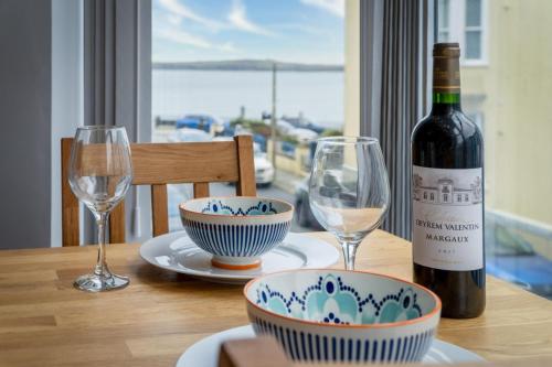 Caldey Island View - 2 Bedroom Apartment - Tenby - image 2
