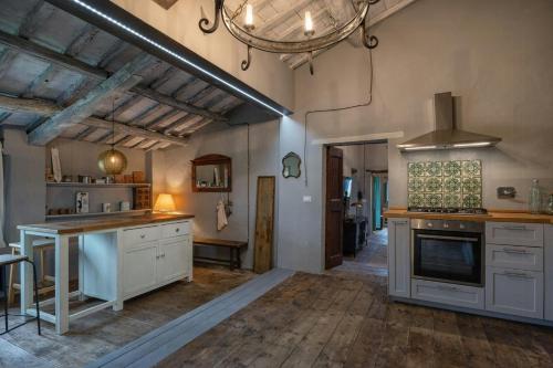 المنظر الخارجي, Historic Farmhouse With Loggia In Cortona in Centoia
