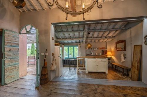 المنظر الخارجي, Historic Farmhouse With Loggia In Cortona in Centoia