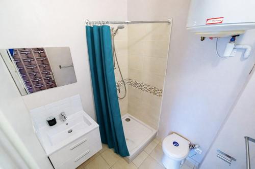 Cozy studio for 2 people Lyon 8 in 8e arrondissement