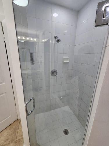 Castle Beach Club Apartments - image 25