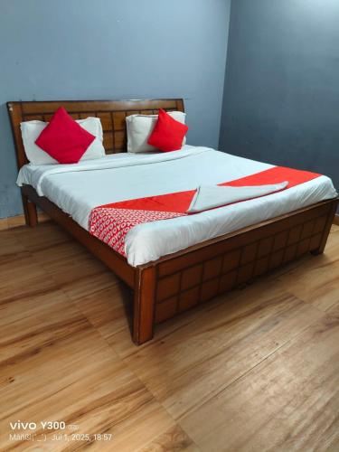 Urbans rooms — other in E-166,E Block,Kamla nagar near incense, Dayāl Bāgh India, 110007
