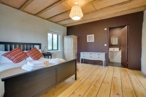 Iekārtas, 2 Bed in Haughley oc-strb in Wetherden