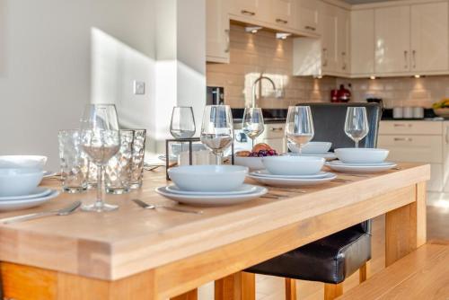 Facilities, 5 Bed in Mitchell oc-c30790 in Mitchell