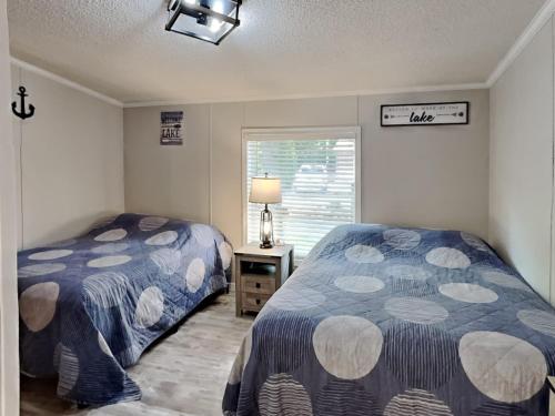 Put-in-Bay Island Club #106 - image 8