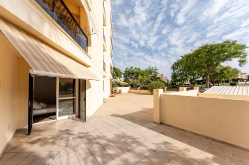MalagaSuite Playamar Terrace & Pool - image 5