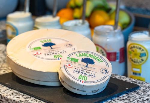 Hotel Paris Saint-Ouen - image 10