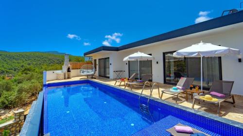 Patara 3 bedroom villa with private pool hot tub – khách sạn tại Gelemiş
