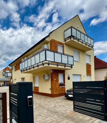M21 Residence Sárvár, Sárvár