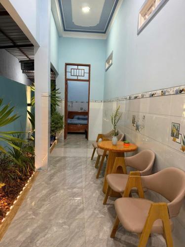 Con Cua Biển Homestay (Con Cua Bien Homestay) in Phu Tho (Phu Tho)