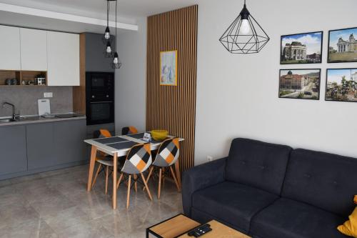 Pirotska 47 apartment 2