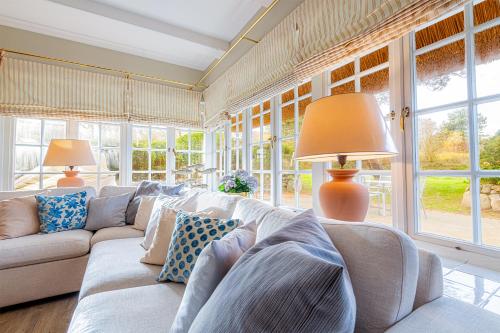 カンペン Ferienhaus Cacilienhof West 4つ星 シングルルーム プール