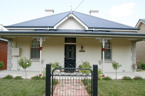 Encore's Delkeith Cottage