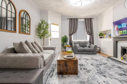 2 bedrooms, 3 beds