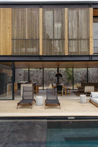 Hotel Cuatro Cuatros in 恩森那達