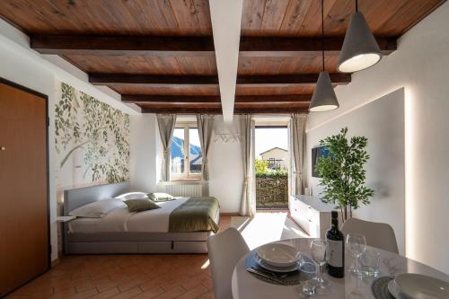 Bright apartment with private garage