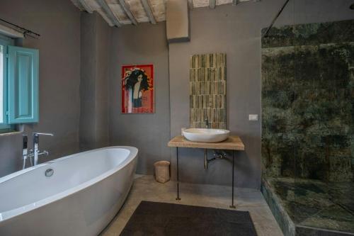المنظر الخارجي, Historic Farmhouse With Loggia In Cortona in Centoia