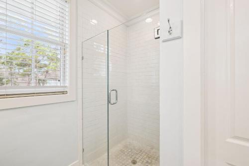 Sea Glass Cottage by 30A Escapes - image 2