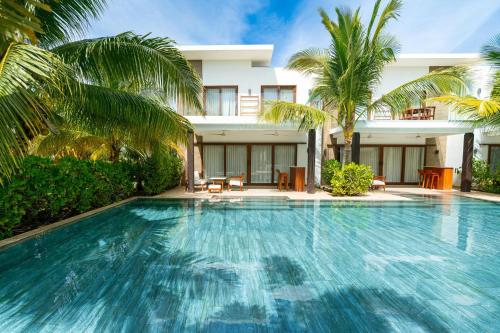 New villa with pool access for 7 ppl and 2 BR – khách sạn tại Monterrico