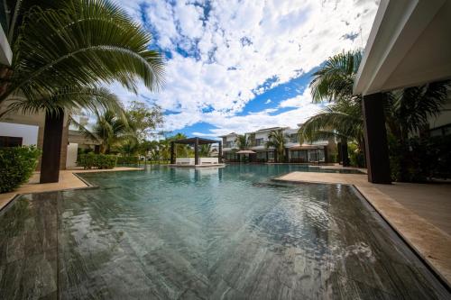 New villa with pool access for 7 ppl and 2 BR in Monterrico