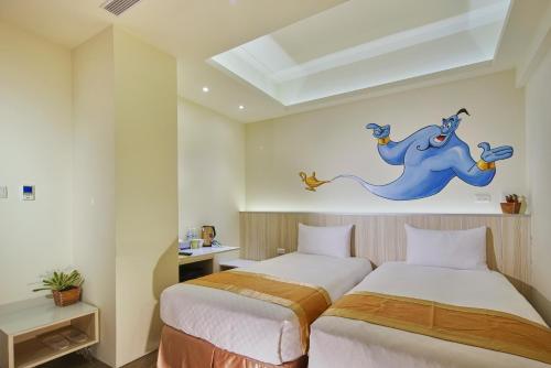 room detail thumbnail 1