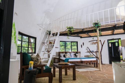 Aam Altair - The Domestead in Tsavo Kelet Nemzeti Park