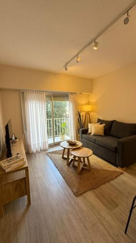 Modern 2-room new with balcony downtown area