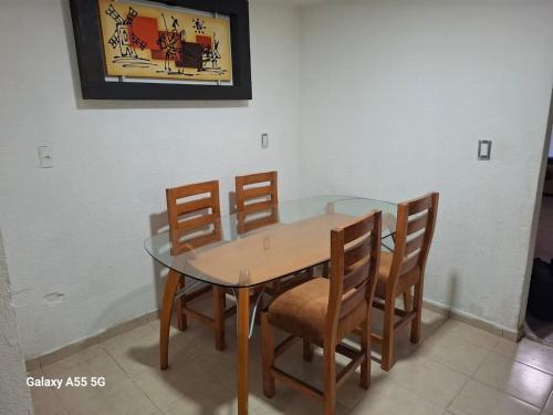 Casa 3 recs, 7 camas, Cerca Mercado Libre in Tultitlán