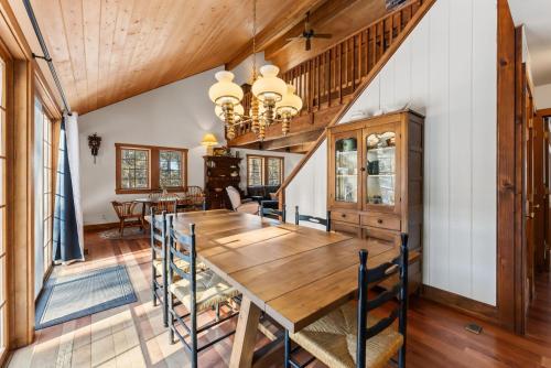 Regal Chalet Blue River Cabin Close to Breck in Blue River