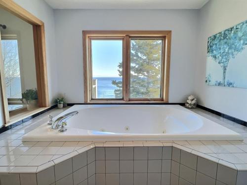 Aspenwood Hytte on Superior in Tofte (MN)