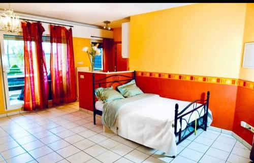 Private studio with balcony Mondorf-les-Bains – khách sạn tại Mondorf-les-Bains