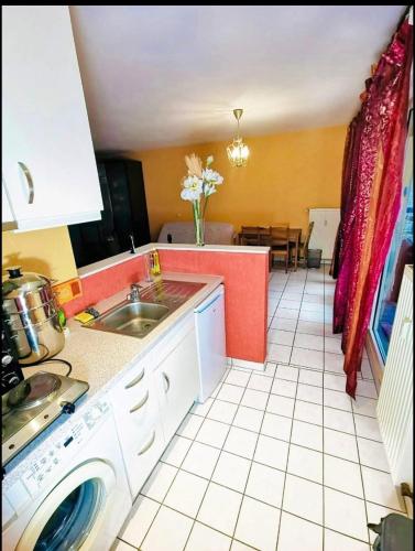 Private studio with balcony Mondorf-les-Bains in 몬도르프 레 뱅