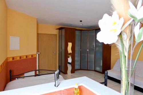 Private studio with balcony Mondorf-les-Bains in 몬도르프 레 뱅