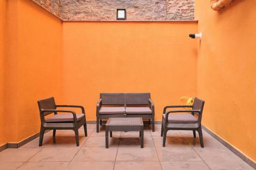 Ulker Apartments - image 2