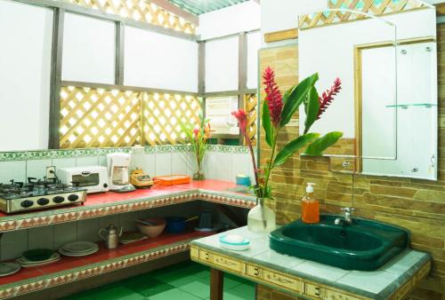 Puerto Viejo de Talamanca Hostal Cecilia 3-Star Hotel lobby