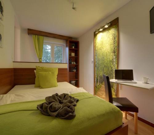 1 twin bed