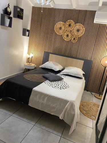 Cozy bungalow in ซานต์ โรเซ