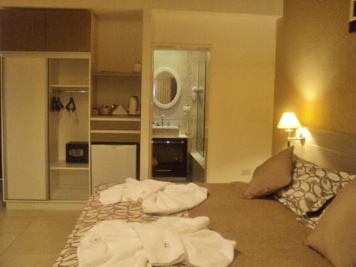 Lom suites